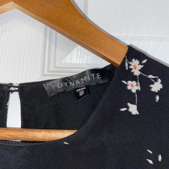 Perfect condition Dynamite Dress with front tie - Picture 2 of 3